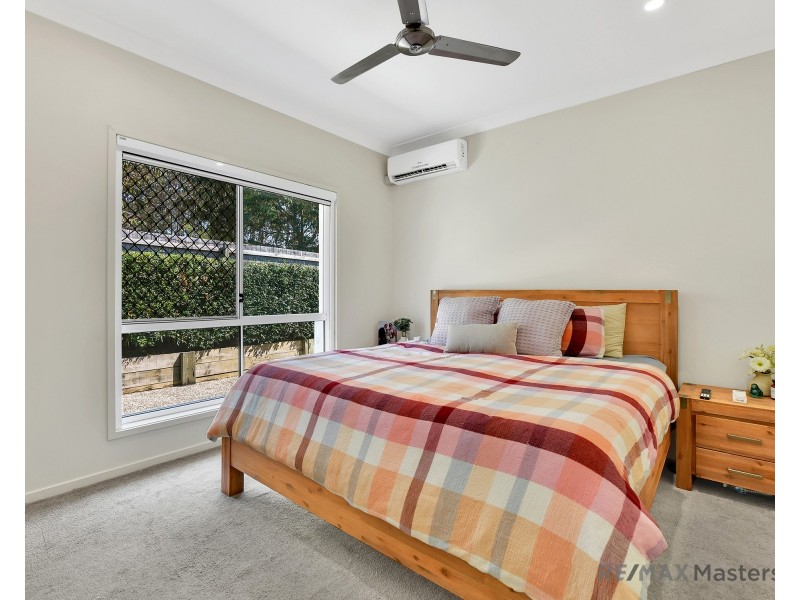 2 Wattlebird Ct, Redbank Plains QLD 4301