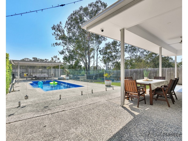 2 Wattlebird Ct, Redbank Plains QLD 4301
