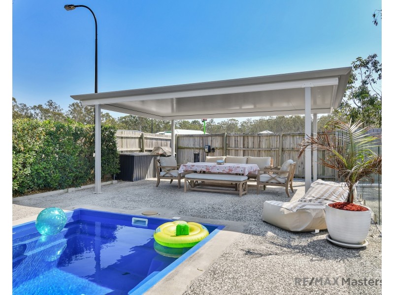 2 Wattlebird Ct, Redbank Plains QLD 4301