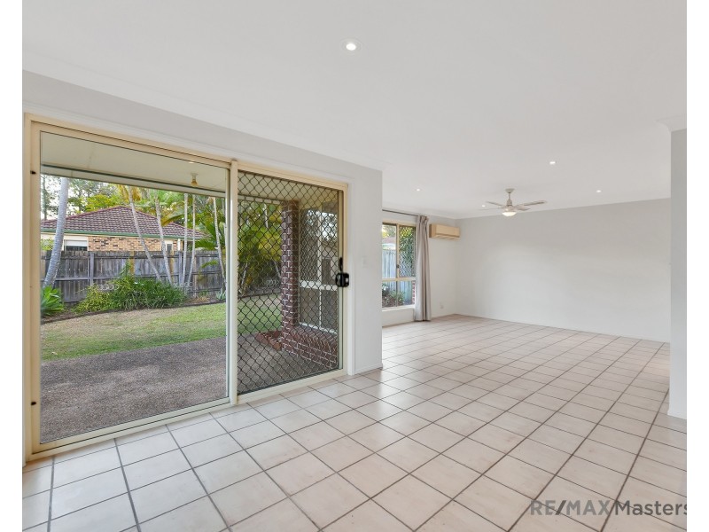 26 Macquarie Cct, Forest Lake QLD 4078