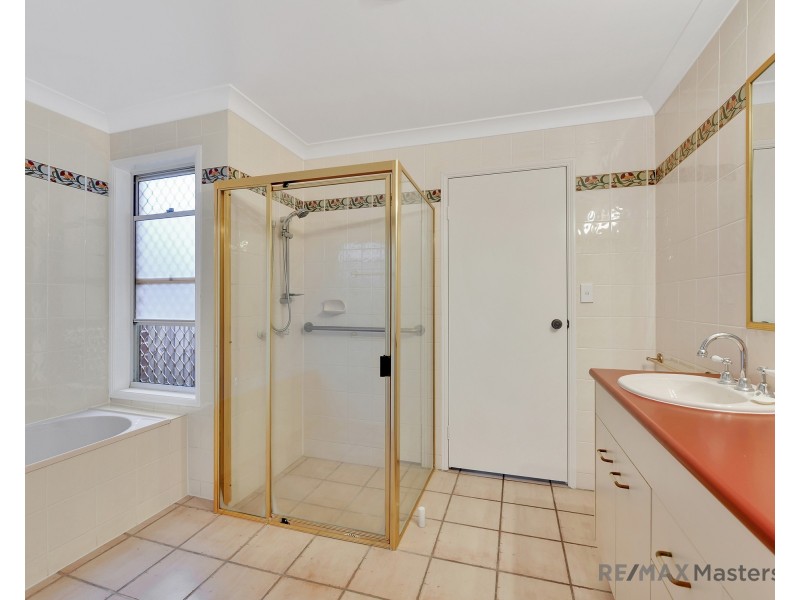 26 Macquarie Cct, Forest Lake QLD 4078