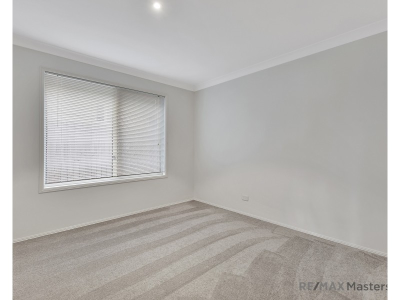 26 Macquarie Cct, Forest Lake QLD 4078