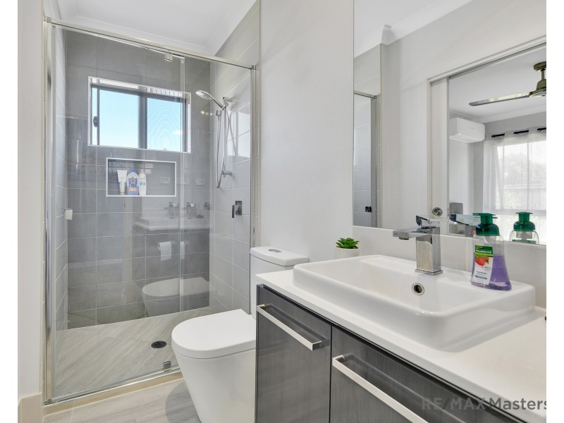 7 Elliot St, Heathwood QLD 4110