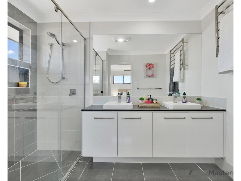 7 Elliot St, Heathwood QLD 4110