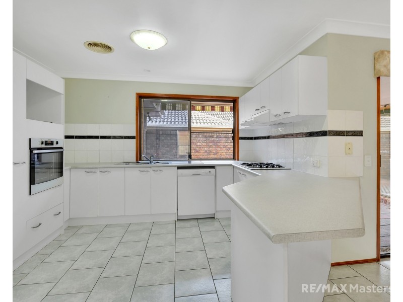7 Wivenhoe Cct, Forest Lake QLD 4078