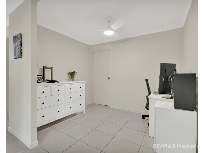 14 Flower Pl, Richlands QLD 4077
