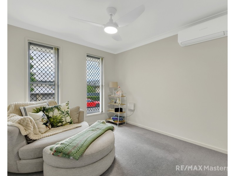 14 Flower Pl, Richlands QLD 4077