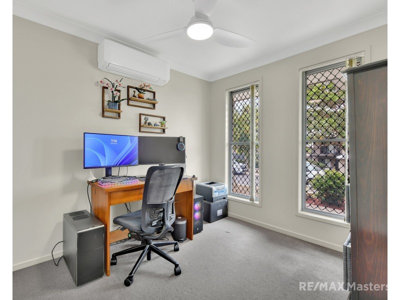 14 Flower Pl, Richlands QLD 4077