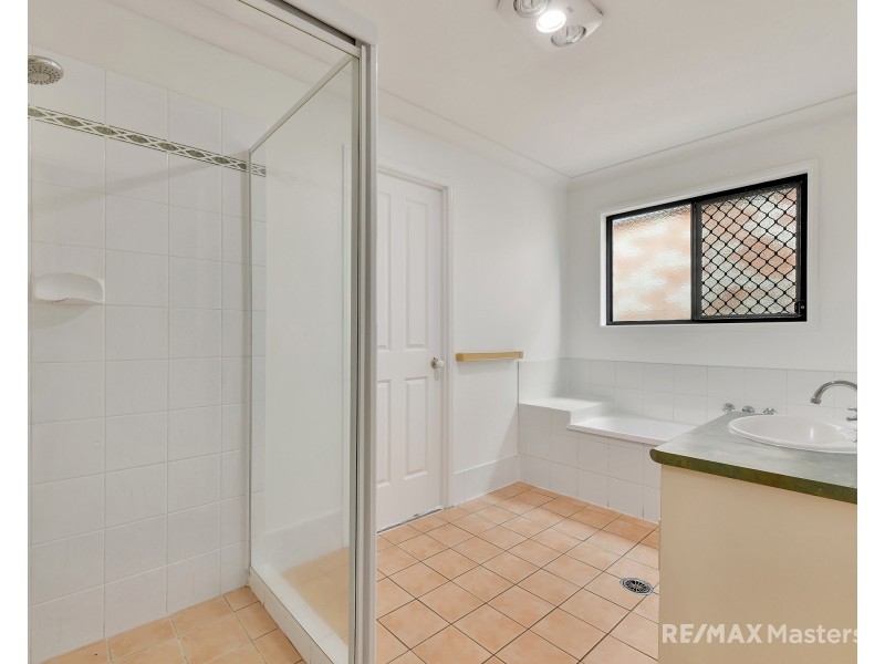 17 Anatini Pl, Forest Lake QLD 4078