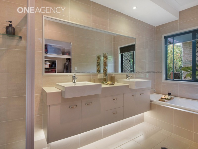 4 Anne Louise Close, Joyner QLD 4500