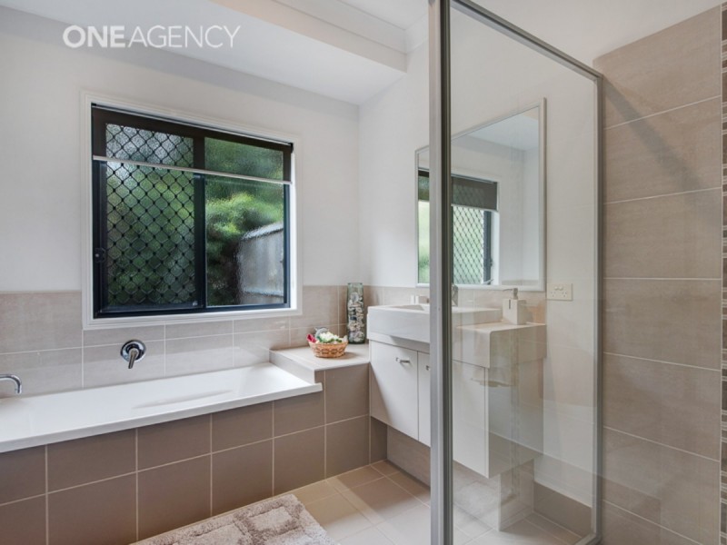 4 Anne Louise Close, Joyner QLD 4500