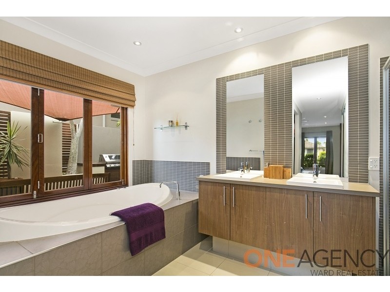 4 Kipfler Lane, Warner QLD 4500