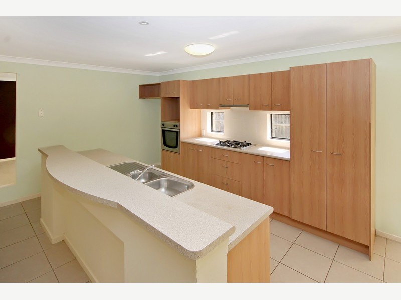 7/3 Tamari Place, Petrie QLD 4502