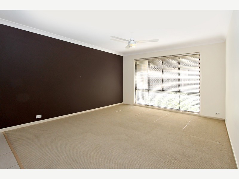 7/3 Tamari Place, Petrie QLD 4502