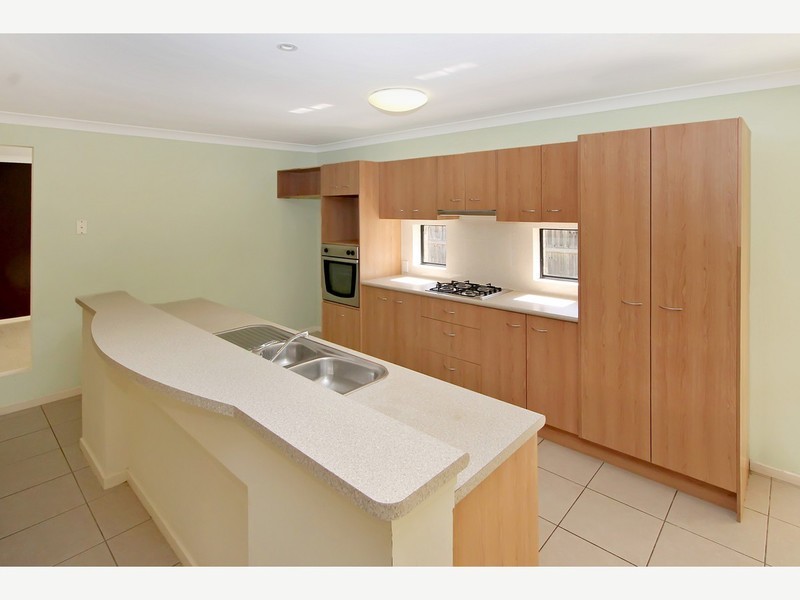 7/3 Tamari Place, Petrie QLD 4502