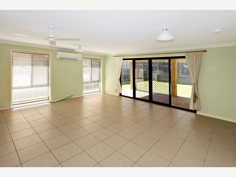 7/3 Tamari Place, Petrie QLD 4502