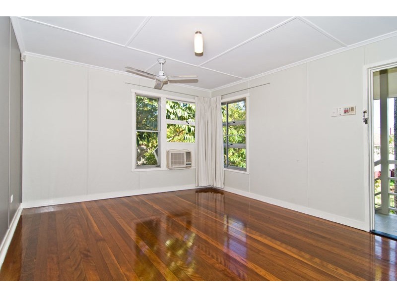 4 Regan Street, Keperra QLD 4054