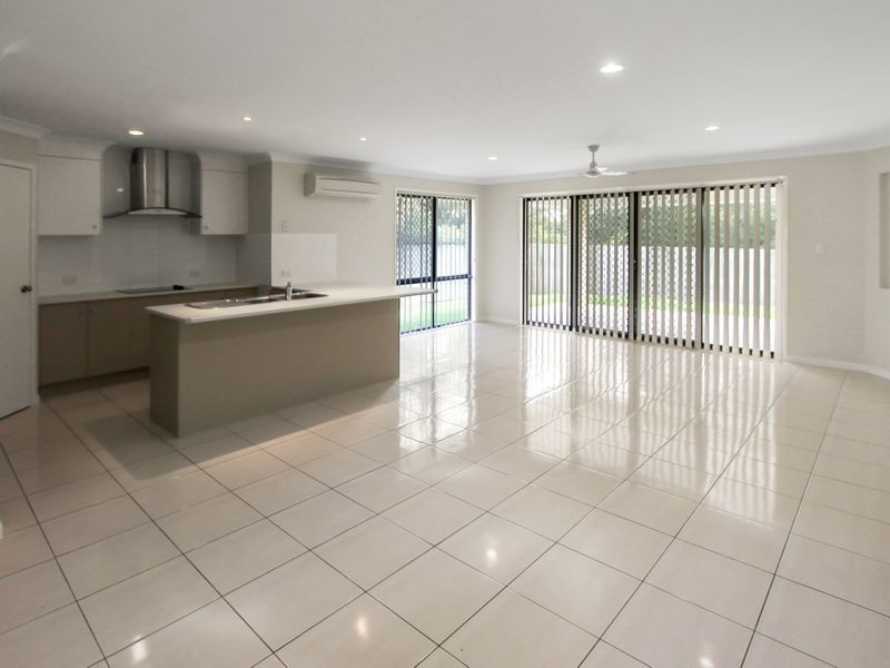 39 Bella Street, Cashmere QLD 4500