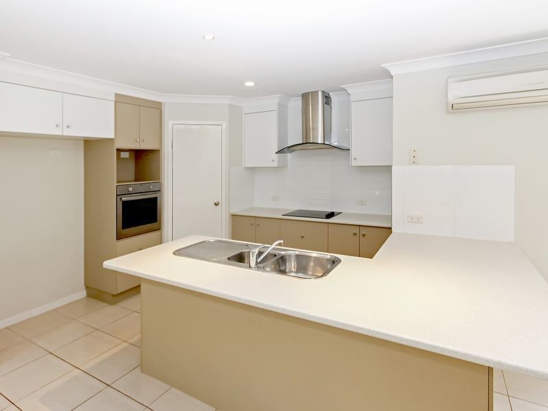 39 Bella Street, Cashmere QLD 4500