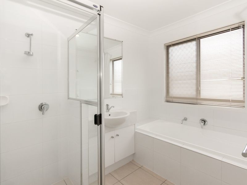 39 Bella Street, Cashmere QLD 4500