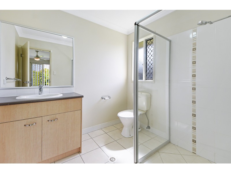 7 Parrey Court, Rothwell QLD 4022