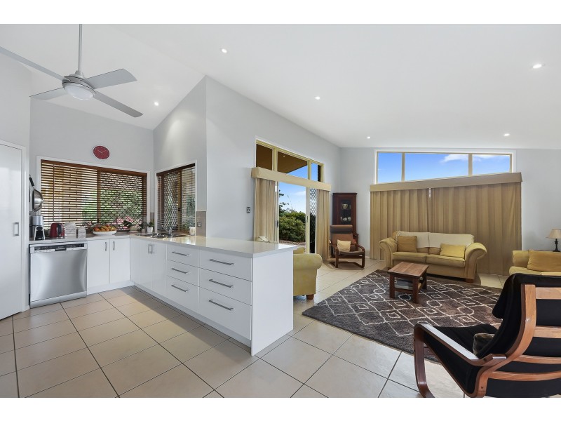 6 Crebra Lane, Cashmere QLD 4500
