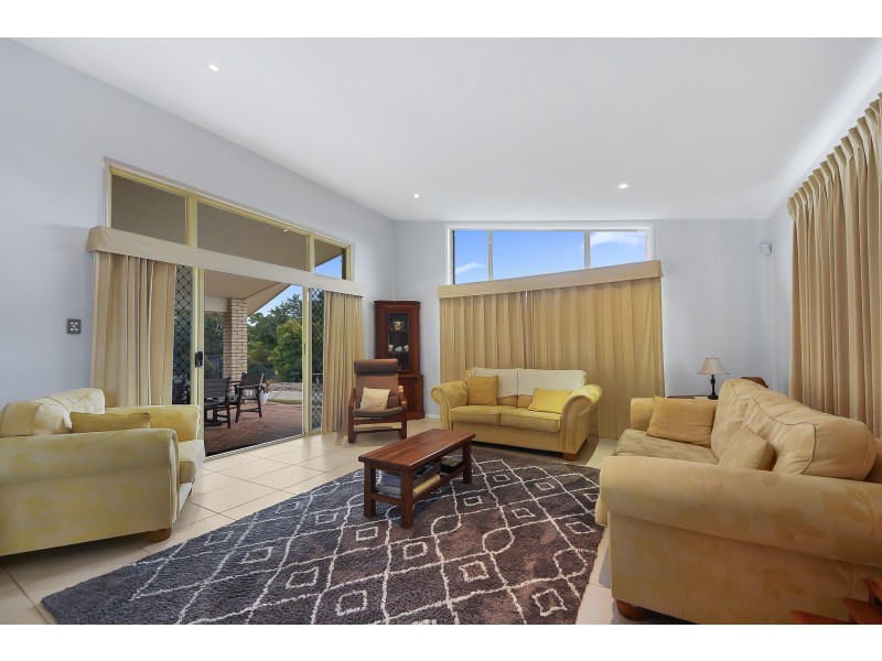 6 Crebra Lane, Cashmere QLD 4500