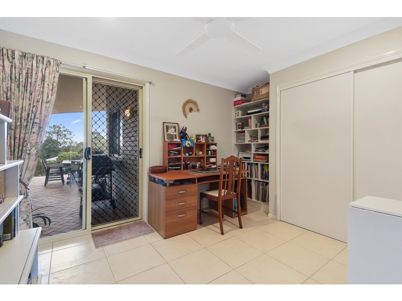 6 Crebra Lane, Cashmere QLD 4500