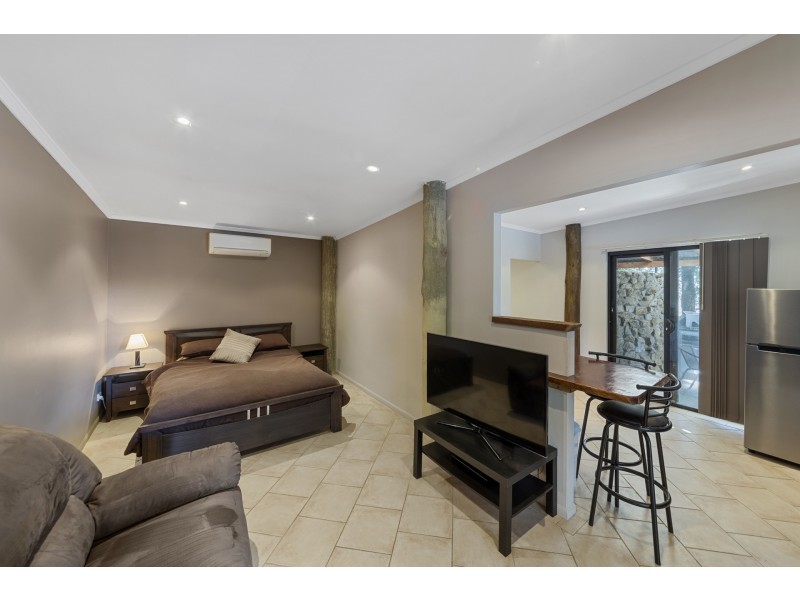 10 Arnan Court, Samford Valley QLD 4520