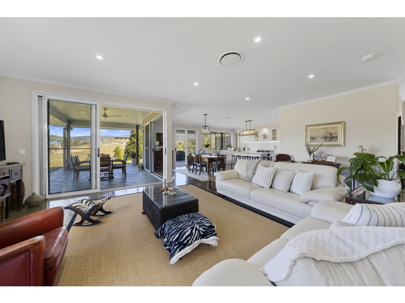 13 Tralisa Court, Samford Valley QLD 4520