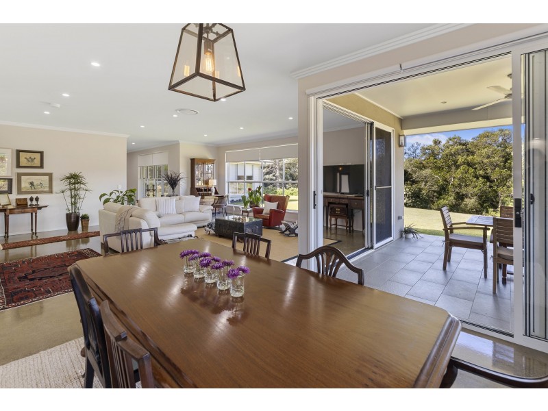 13 Tralisa Court, Samford Valley QLD 4520