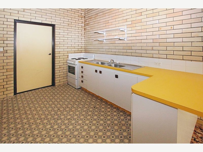 8/17 River Street, Petrie QLD 4502