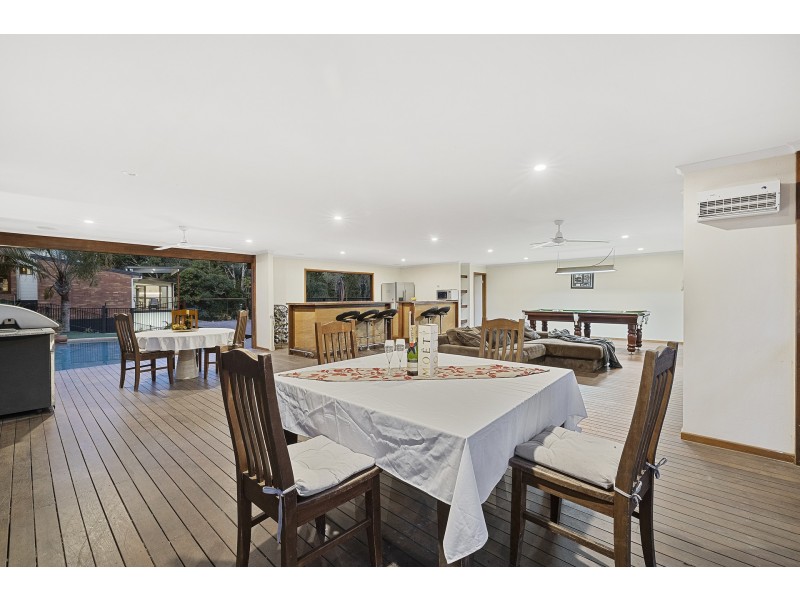 13 Woodview Street, Samford Valley QLD 4520