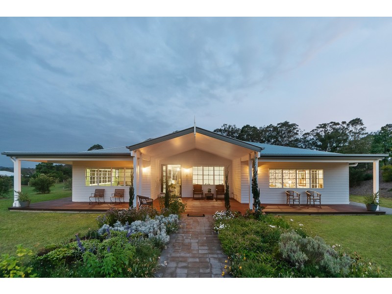 18 Kim Kerin Place, Wights Mountain QLD 4520