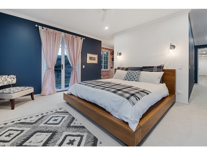 18 Kim Kerin Place, Wights Mountain QLD 4520