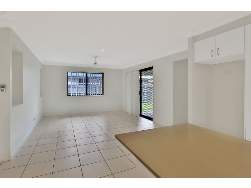 27 Moor Circuit, Warner QLD 4500