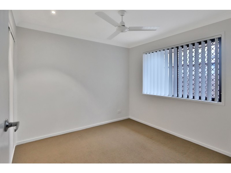 27 Moor Circuit, Warner QLD 4500