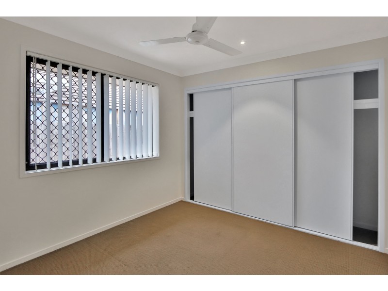 27 Moor Circuit, Warner QLD 4500