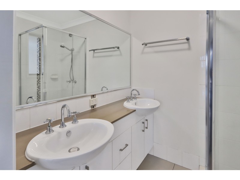 27 Moor Circuit, Warner QLD 4500