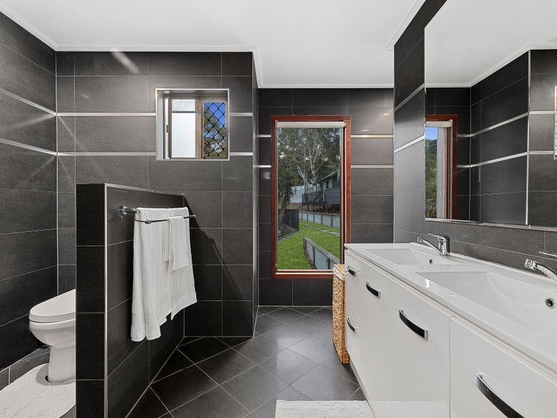 13 Woodview Street, Samford Valley QLD 4520