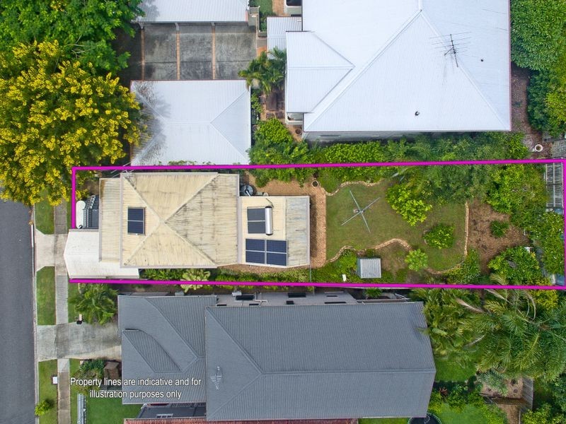 72 Dutton Street, Hawthorne QLD 4171