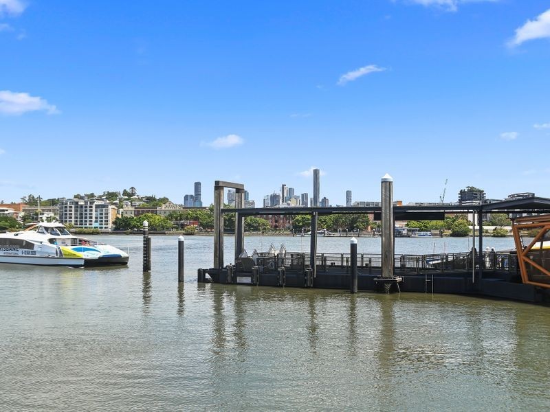 72 Dutton Street, Hawthorne QLD 4171