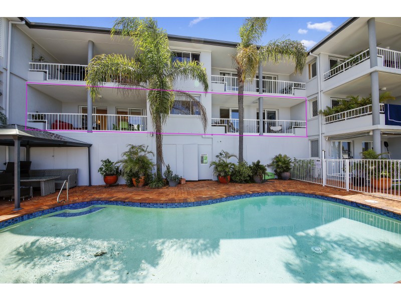 5/17 Canal Avenue, Runaway Bay QLD 4216