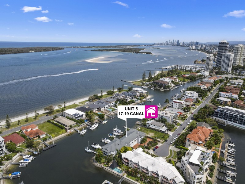 5/17 Canal Avenue, Runaway Bay QLD 4216