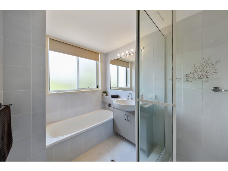 5/17 Canal Avenue, Runaway Bay QLD 4216