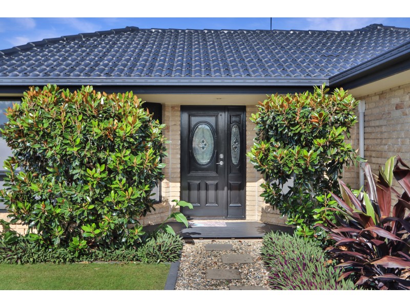 27 Montclare Court, Cashmere QLD 4500