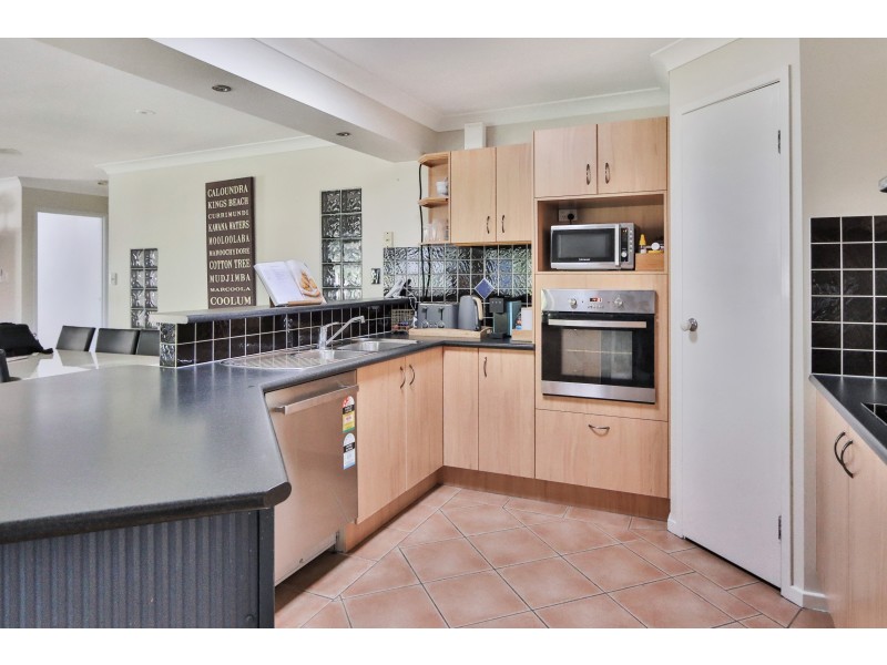 27 Montclare Court, Cashmere QLD 4500