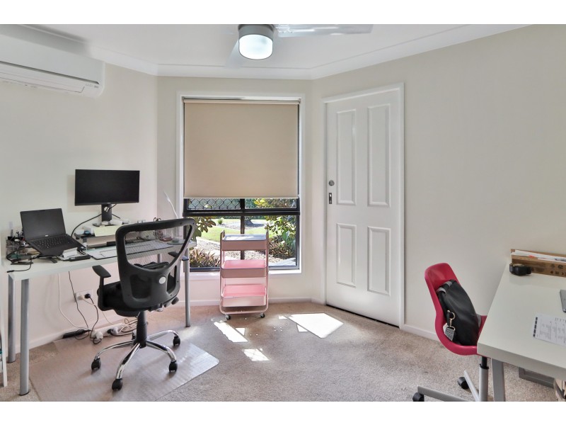 27 Montclare Court, Cashmere QLD 4500