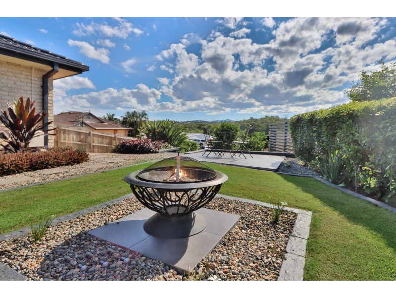 27 Montclare Court, Cashmere QLD 4500