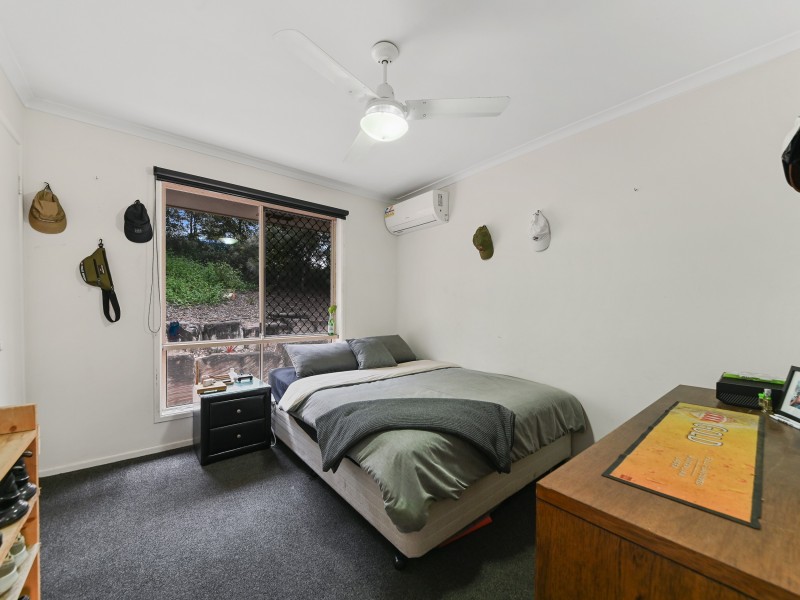 7 Drapers Road, Eatons Hill QLD 4037